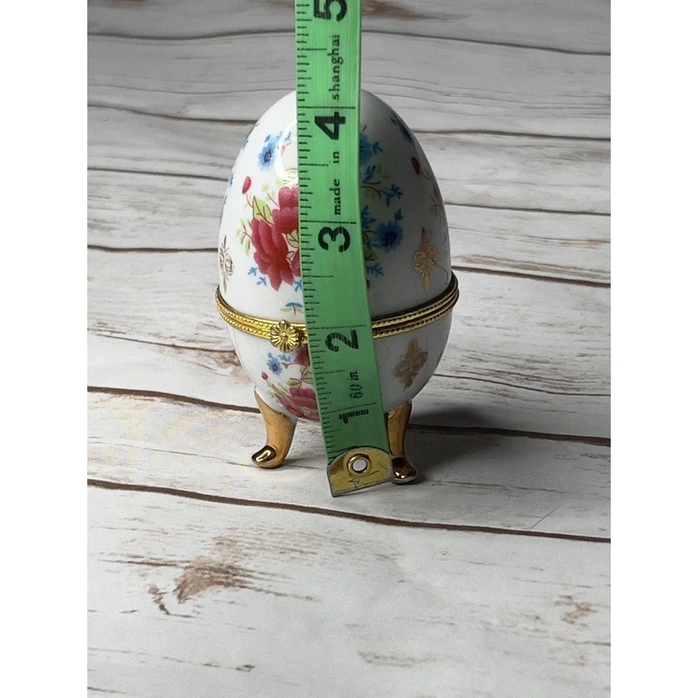 Porcelain Egg‎ Trinket Box White Floral Hinged Footed 4.25in